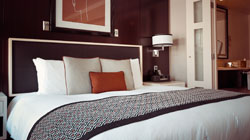 Las pernoctaciones en establecimientos hoteleros españoles disminuyen en julio pero aumenta su facturación