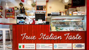 Lee más sobre el artículo Más de 40 productos en el puesto «True Italian Taste» en el Mercado de Chamberí