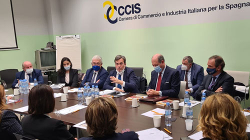 Il Sottosegretario alla Presidenza del Consiglio, Vincenzo Amendola, in visita alla CCIS